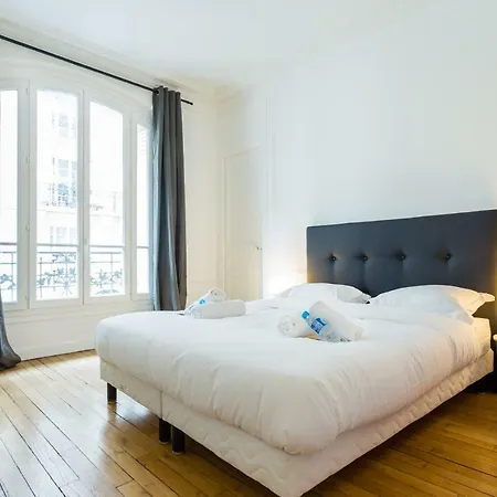 Cmg Tour Eiffel/champs De Mars__laos 1g パリ